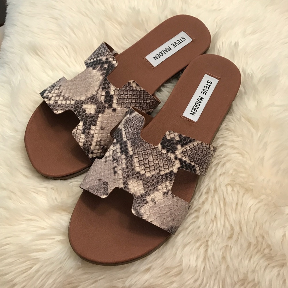 Steve Madden Harriet Snake Print Sandal NWT